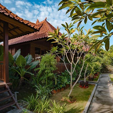 Hotel Karang Mas Lembongan Extérieur photo