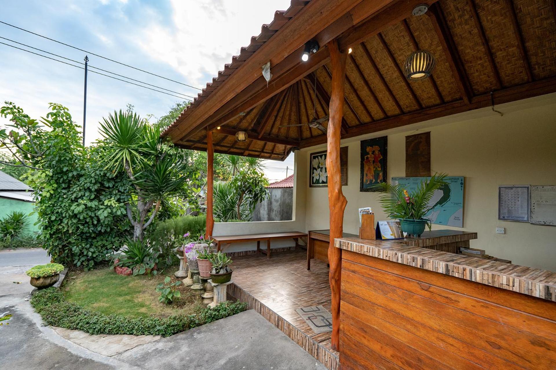 Hotel Karang Mas Lembongan Extérieur photo