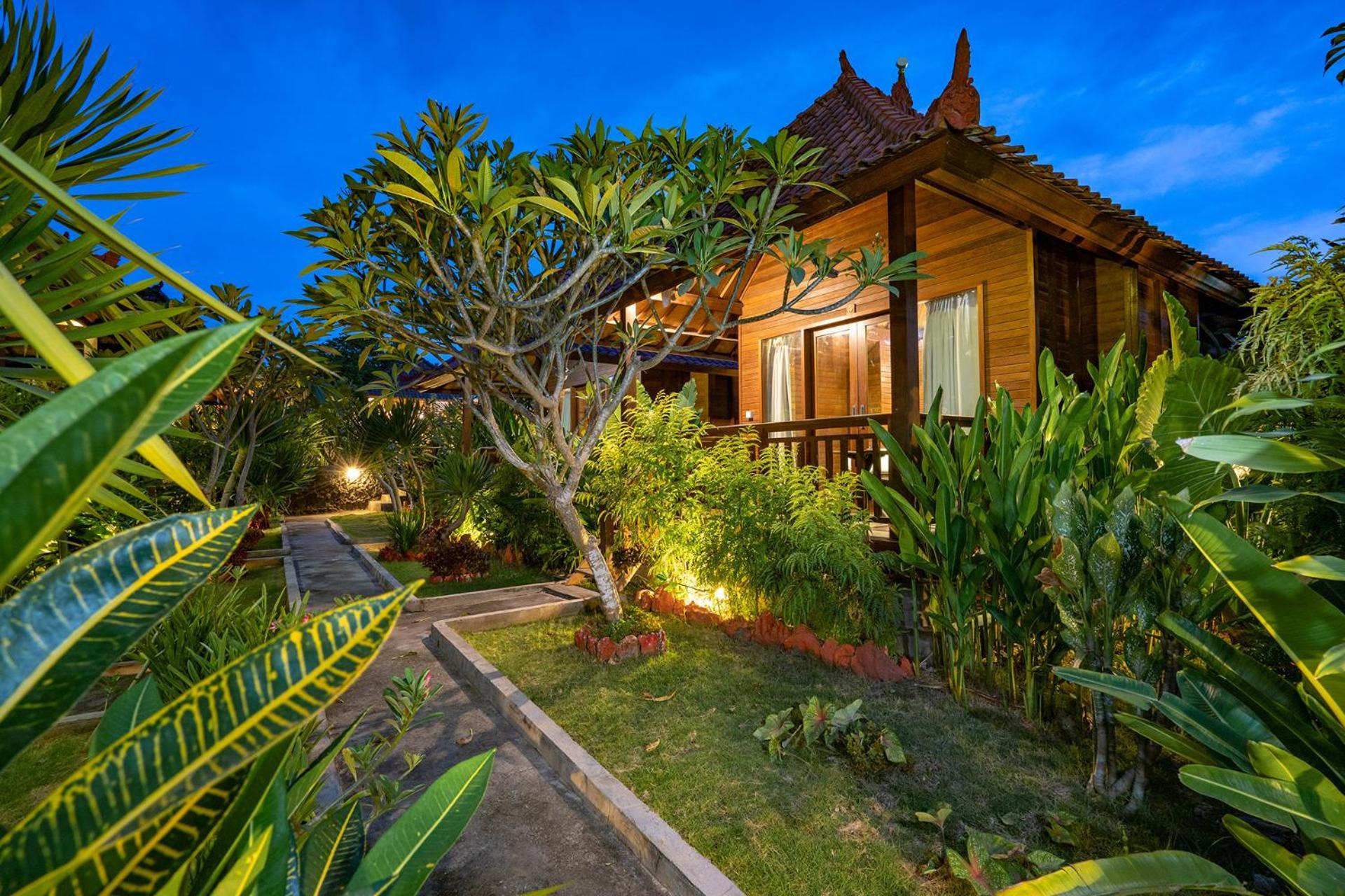 Hotel Karang Mas Lembongan Extérieur photo