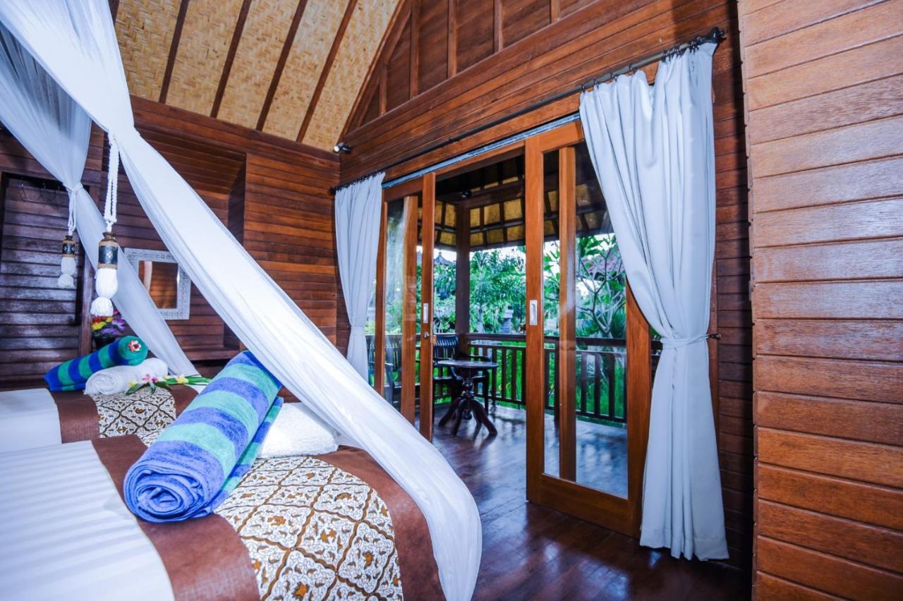 Hotel Karang Mas Lembongan Extérieur photo