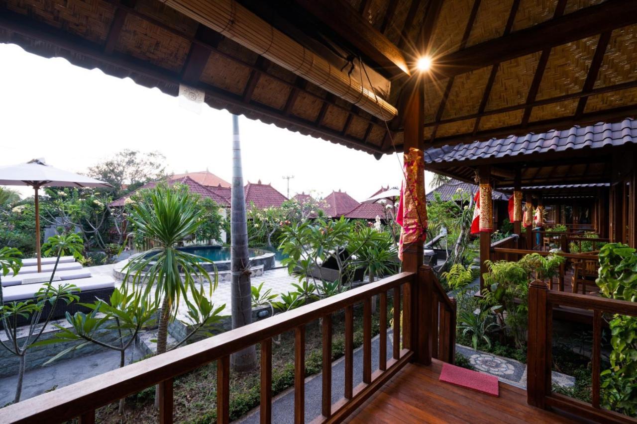 Hotel Karang Mas Lembongan Extérieur photo